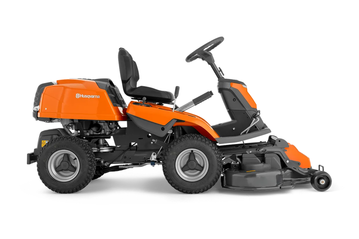 Husqvarna R 216Ts AWD ajettava ruohonleikkuri ohjaustehostimella ja LED-ajovaloilla