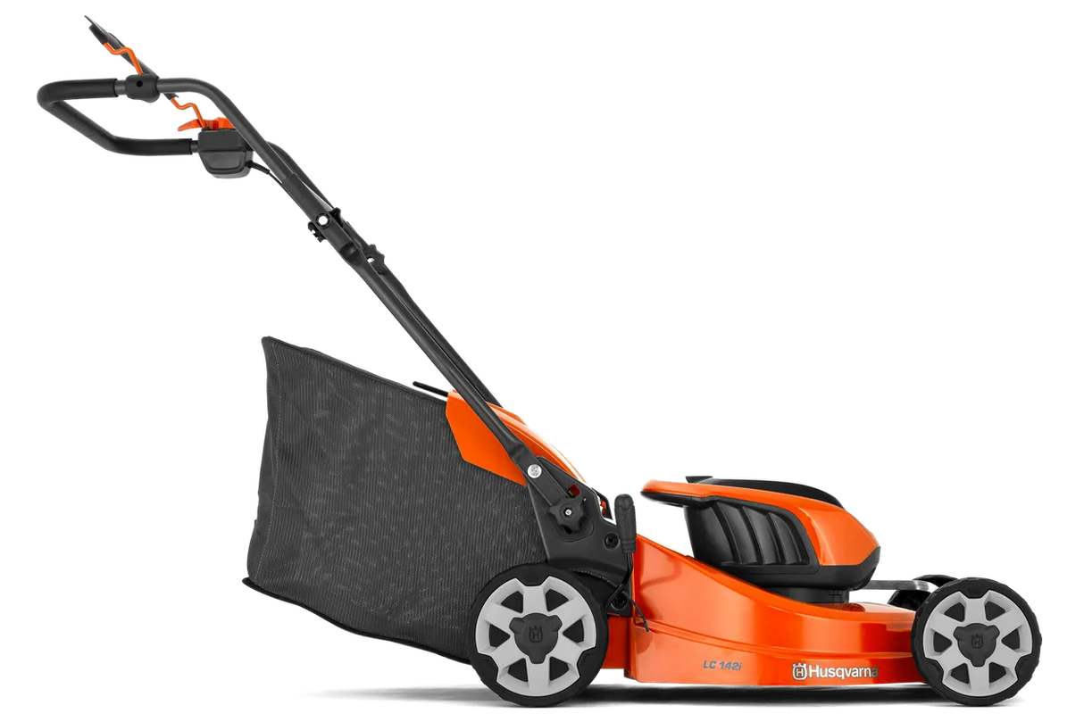 Husqvarna LC 142i ruohonleikkuri sis. akku & laturi