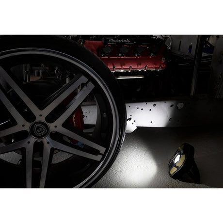 Bluetooth kaiutin / led valaisin 400 - 1300 lumen