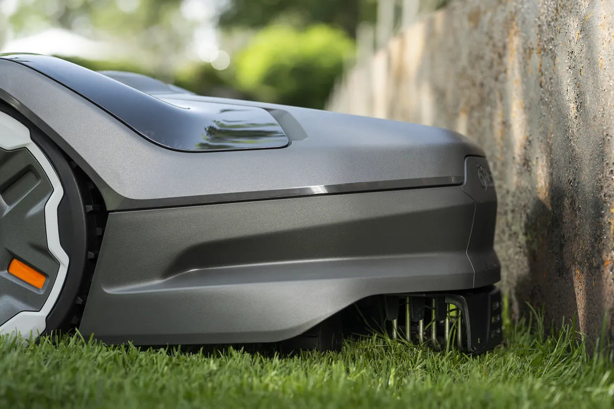 Husqvarna Automower 305E NERA robottiruohonleikkuri