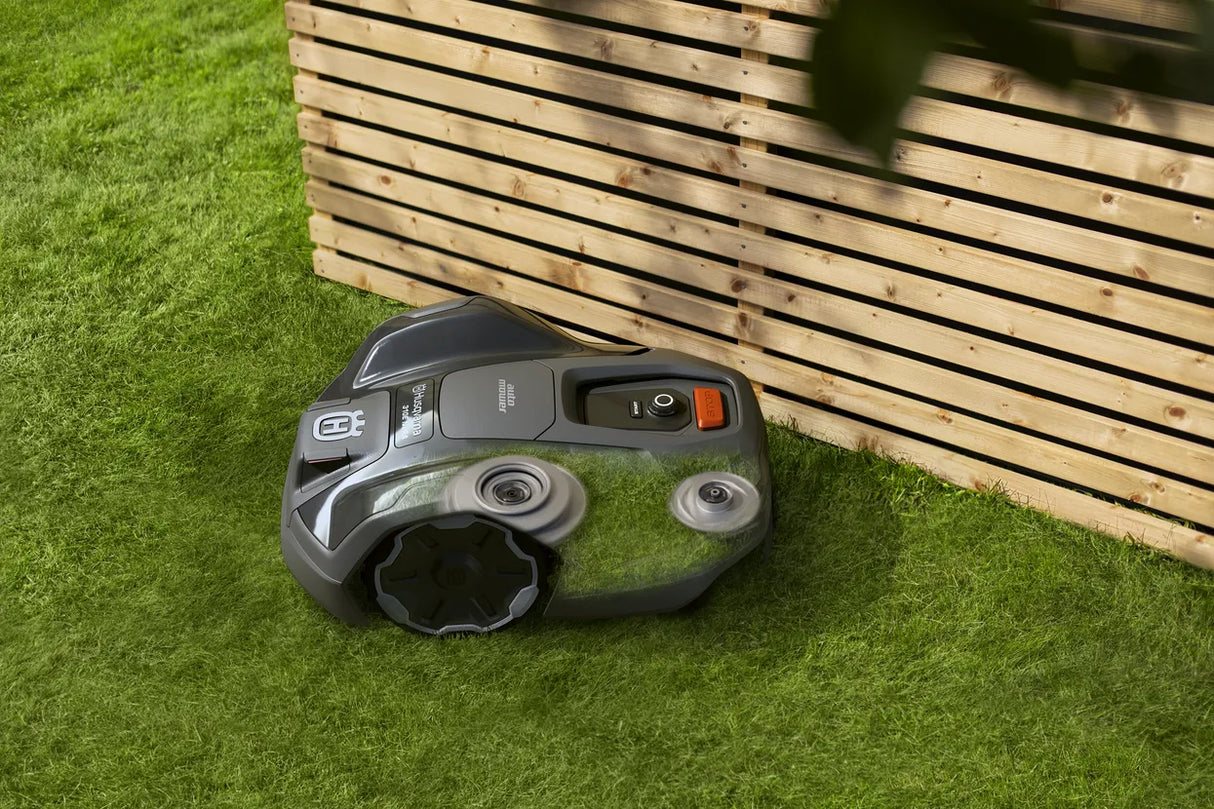 Husqvarna Automower 305E NERA robottiruohonleikkuri