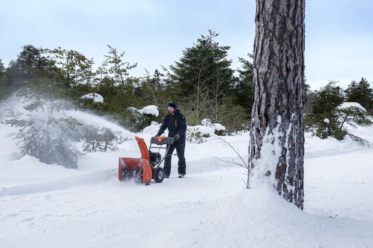 Husqvarna ST 124 lumilinko – luotettava kaksivaiheinen lumilinko kotikäyttöön