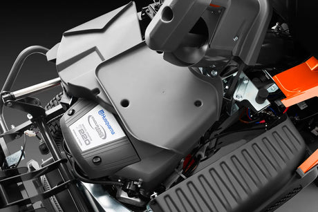 Husqvarna Rider RC 320Ts AWD nelivetoinen ajoleikkuri vaihteleviin maastoihin