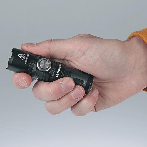 Ledwise Saint 1000 lm taskulamppu