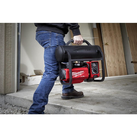 Milwaukee M18 FAC-0 akkuilmakompressori runko